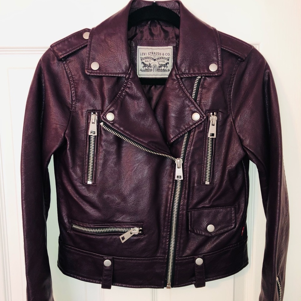 Levi’s vegan leather jacket (XS)